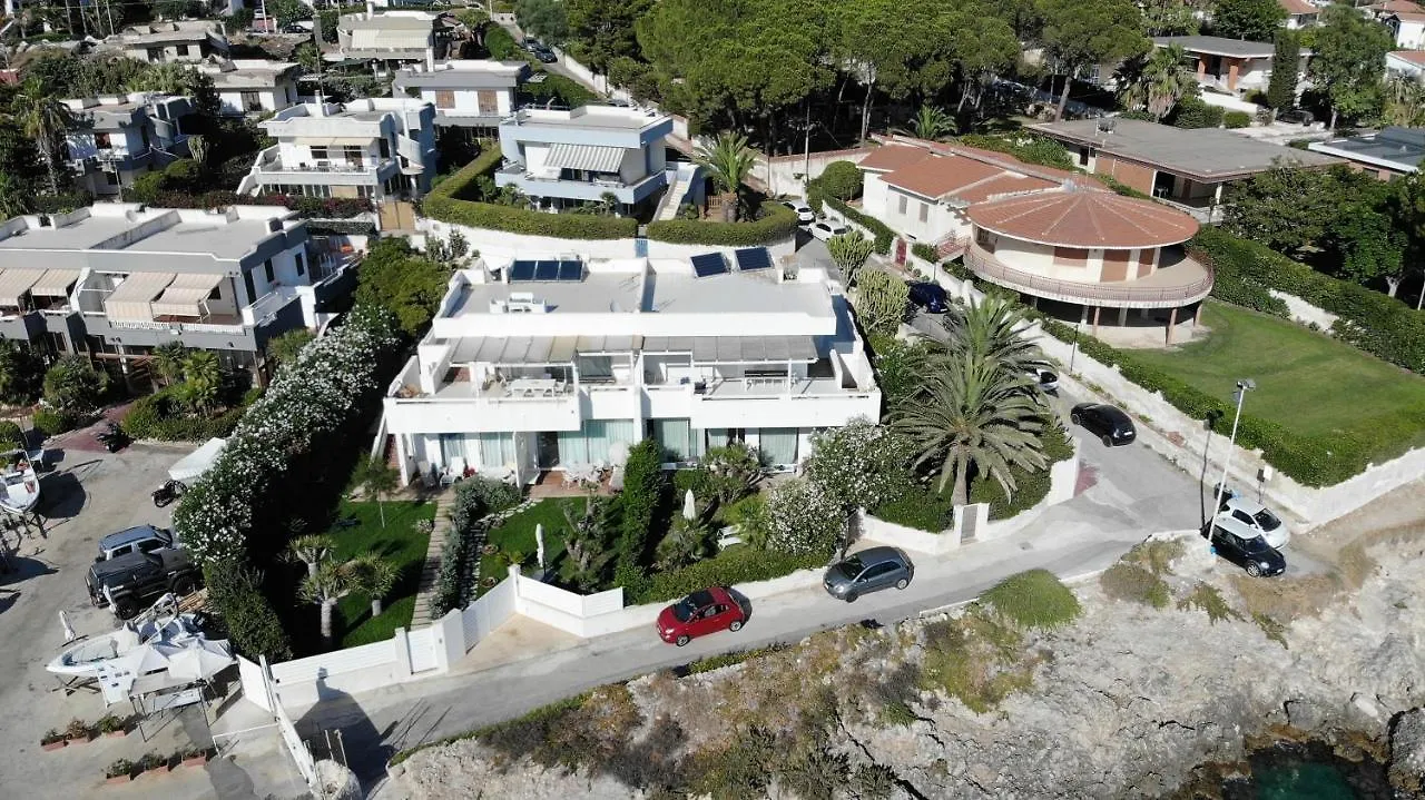 Casa Sugli Scogli Villa Fontane Bianche Italy